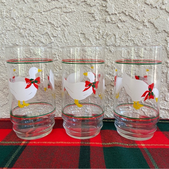 Indiana Glass Co Vintage 80s Set of 8 Christmas Goose 16 oz Decorated Glasses - Picture 6 of 16